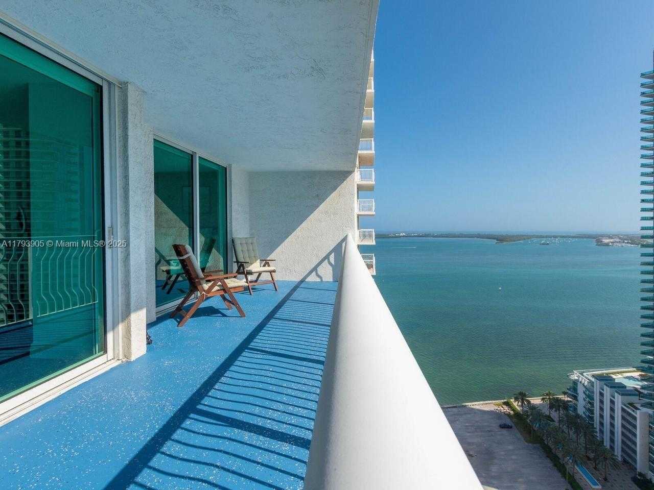 Small Image of 1200 BRICKELL BAY DR #3207, Miami Number 3