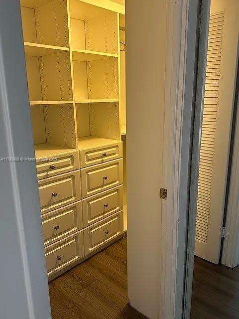 Small Image of 2555 COLLINS AVE #812, Miami Beach Number 19