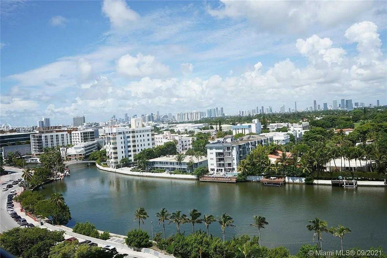 Small Image of 2555 COLLINS AVE #812, Miami Beach Number 27