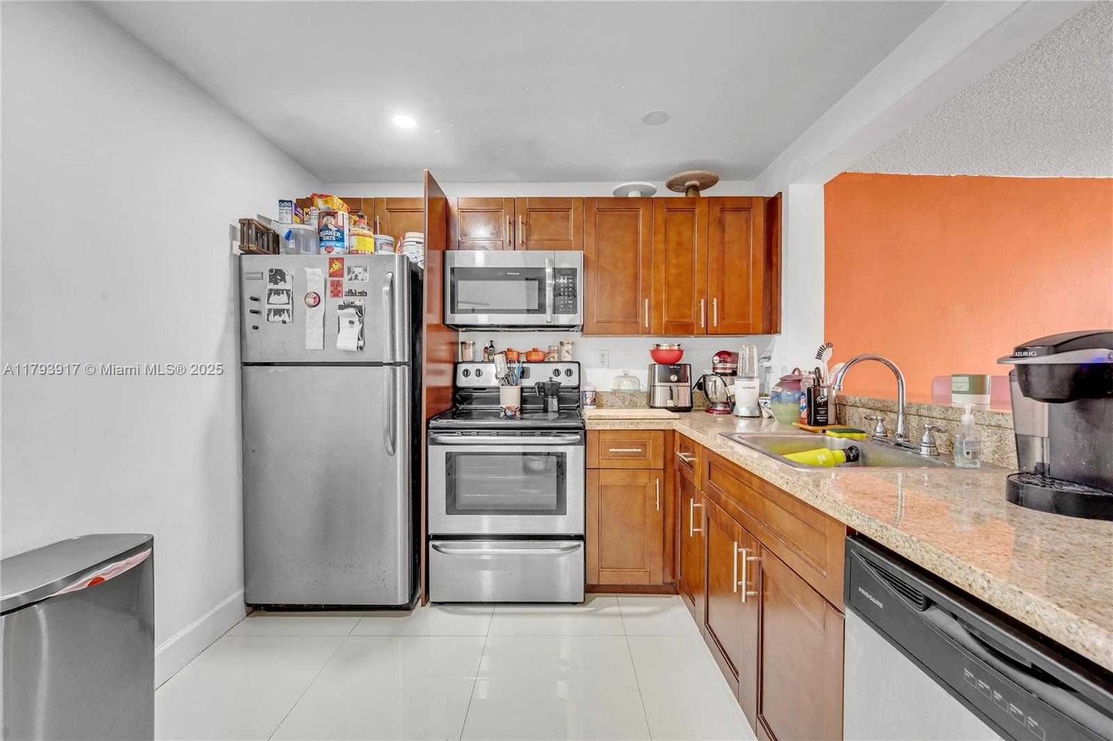 Small Image of 488 NORTH WEST 165TH ST RD #B312, Miami Number 15