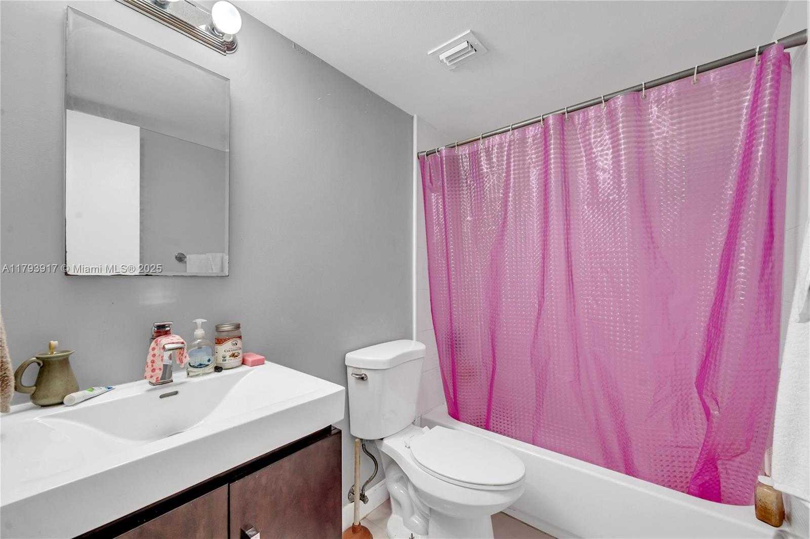 Small Image of 488 NORTH WEST 165TH ST RD #B312, Miami Number 25