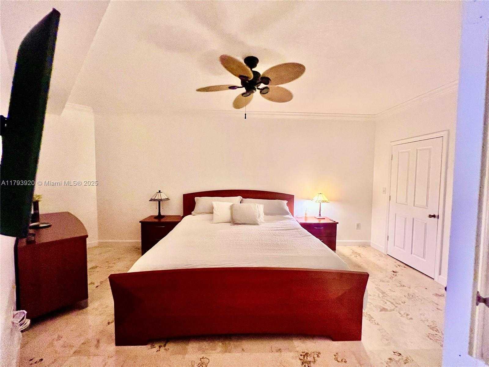 Small Image of 9172 COLLINS AVE #305, Surfside Number 12