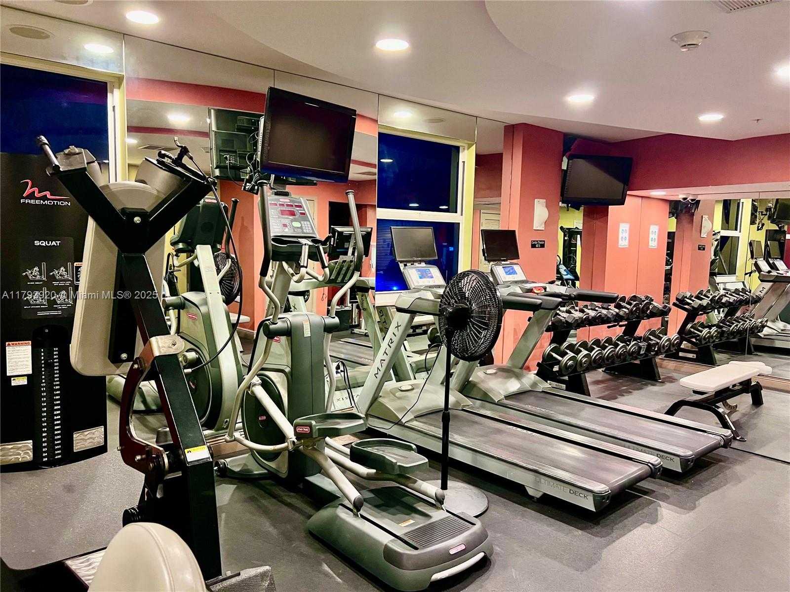 Small Image of 9172 COLLINS AVE #305, Surfside Number 27