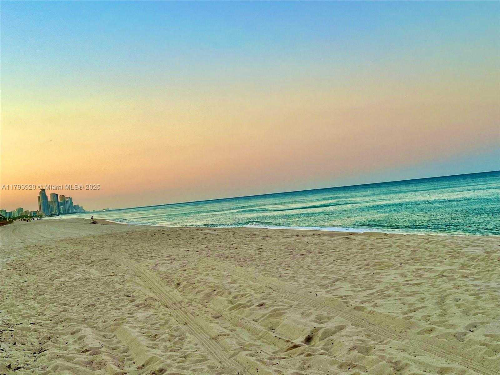Small Image of 9172 COLLINS AVE #305, Surfside Number 32