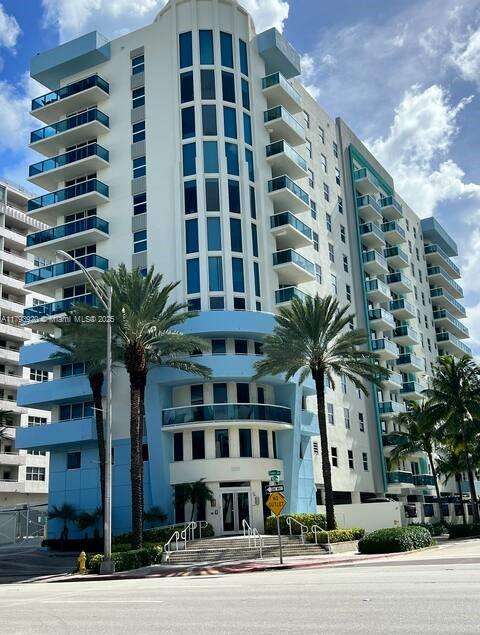 Small Image of 9172 COLLINS AVE #305, Surfside Number 35