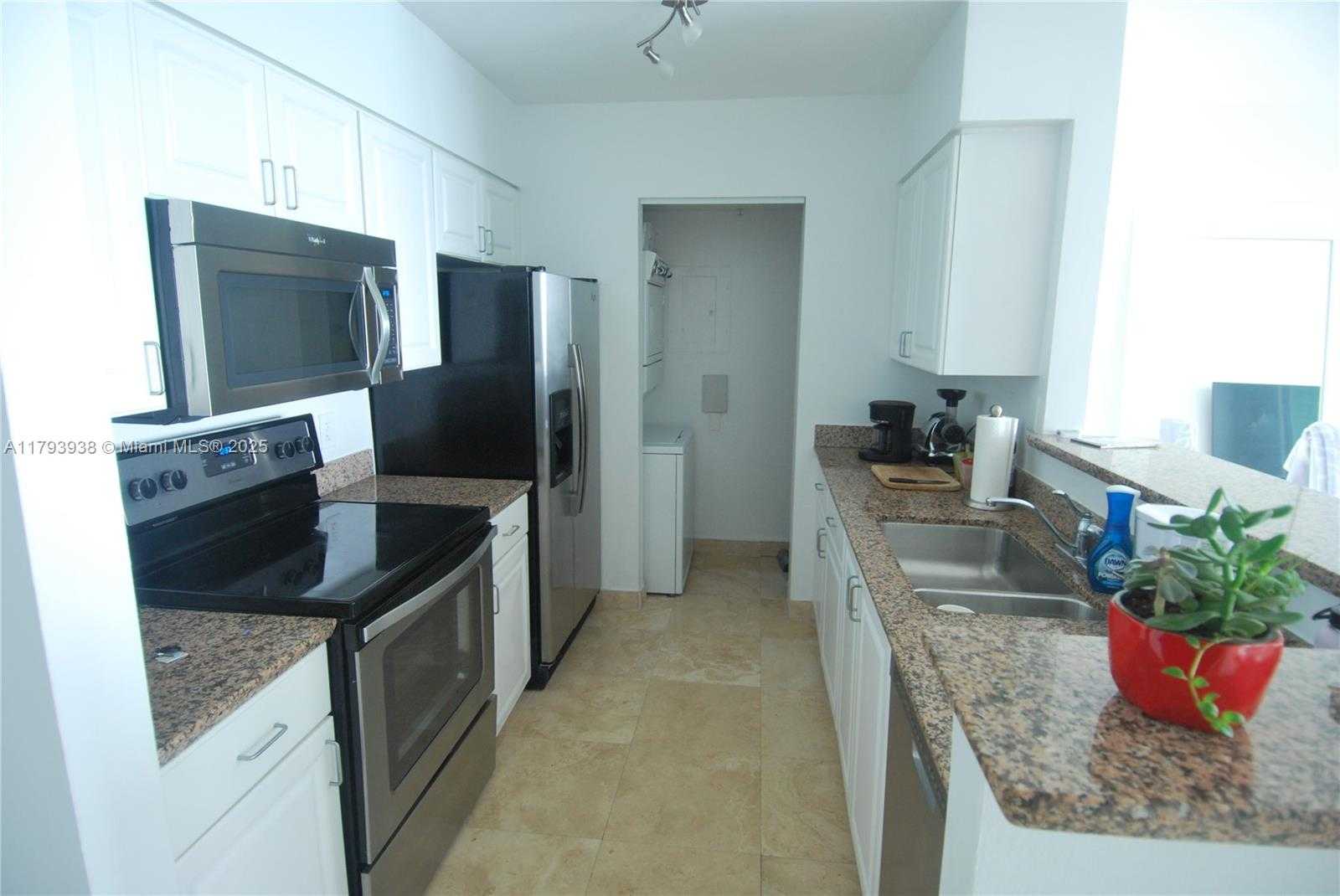 Small Image of 90 ALTON RD #2606, Miami Beach Number 4