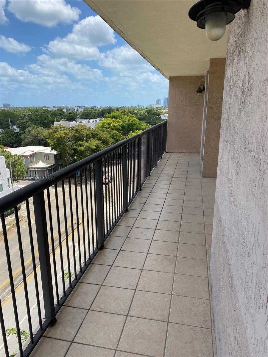 Small Image of 1690 SOUTH WEST 27TH AVE #707, Miami Number 13
