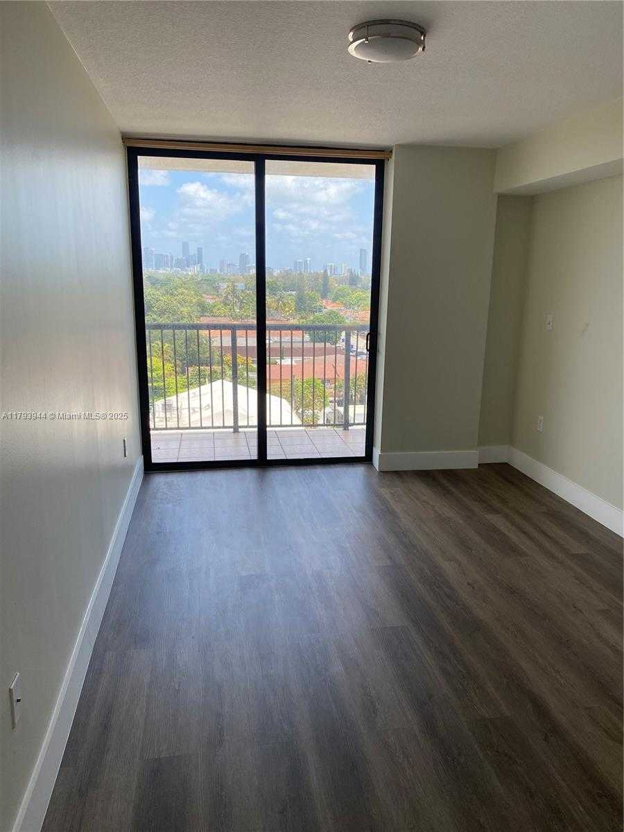 Small Image of 1690 SOUTH WEST 27TH AVE #707, Miami Number 3