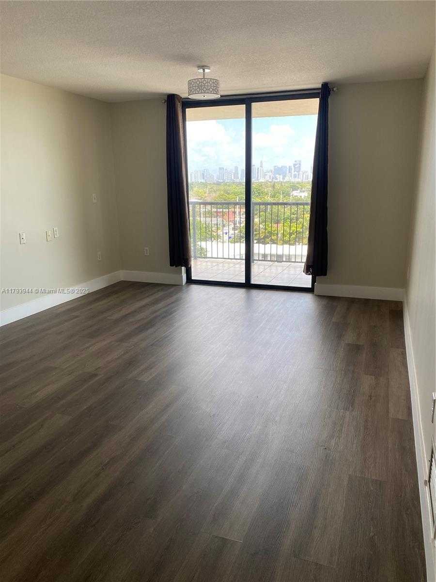 Small Image of 1690 SOUTH WEST 27TH AVE #707, Miami Number 4