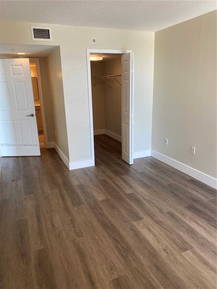 Small Image of 1690 SOUTH WEST 27TH AVE #707, Miami Number 5