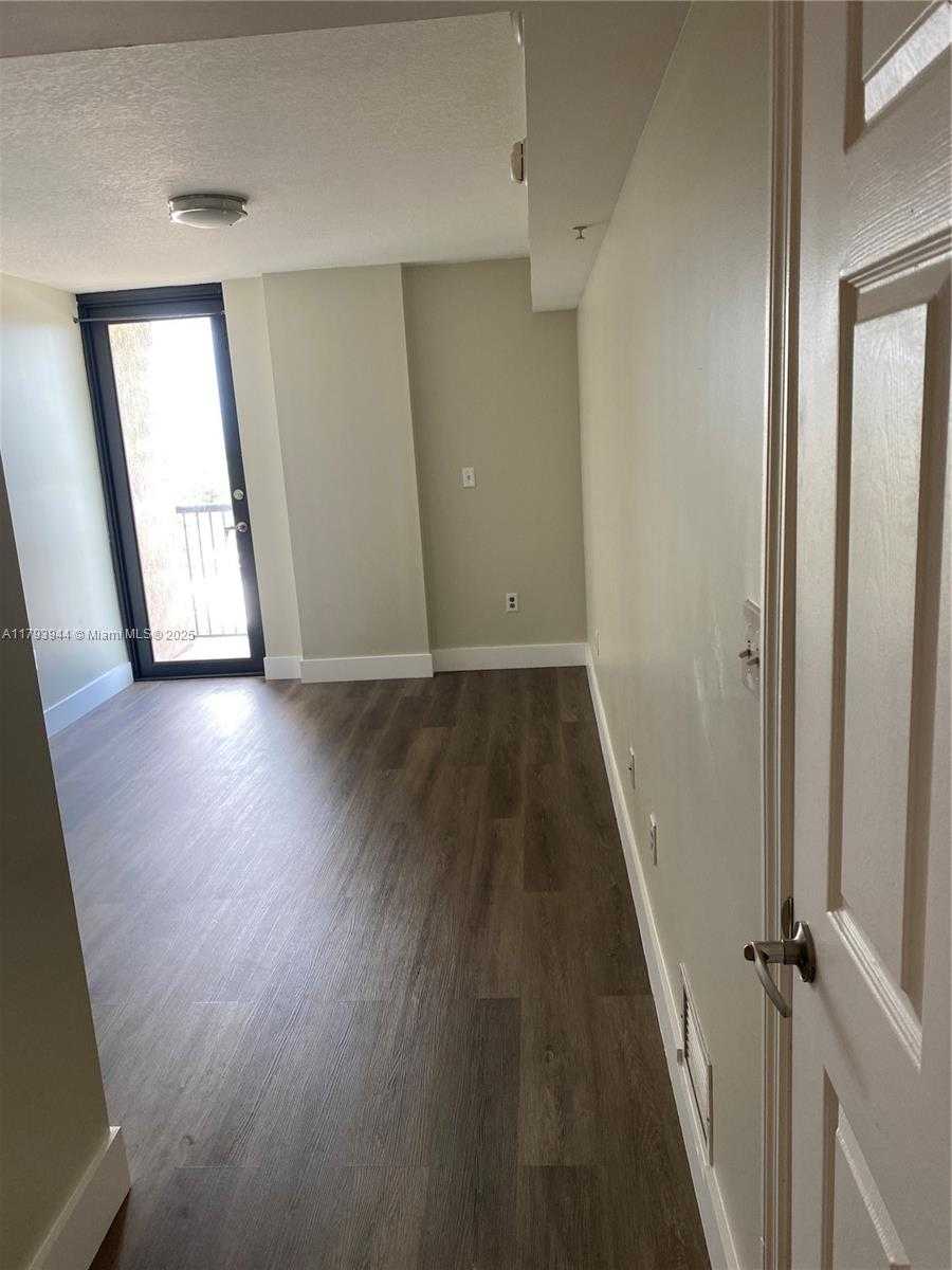 Small Image of 1690 SOUTH WEST 27TH AVE #707, Miami Number 6