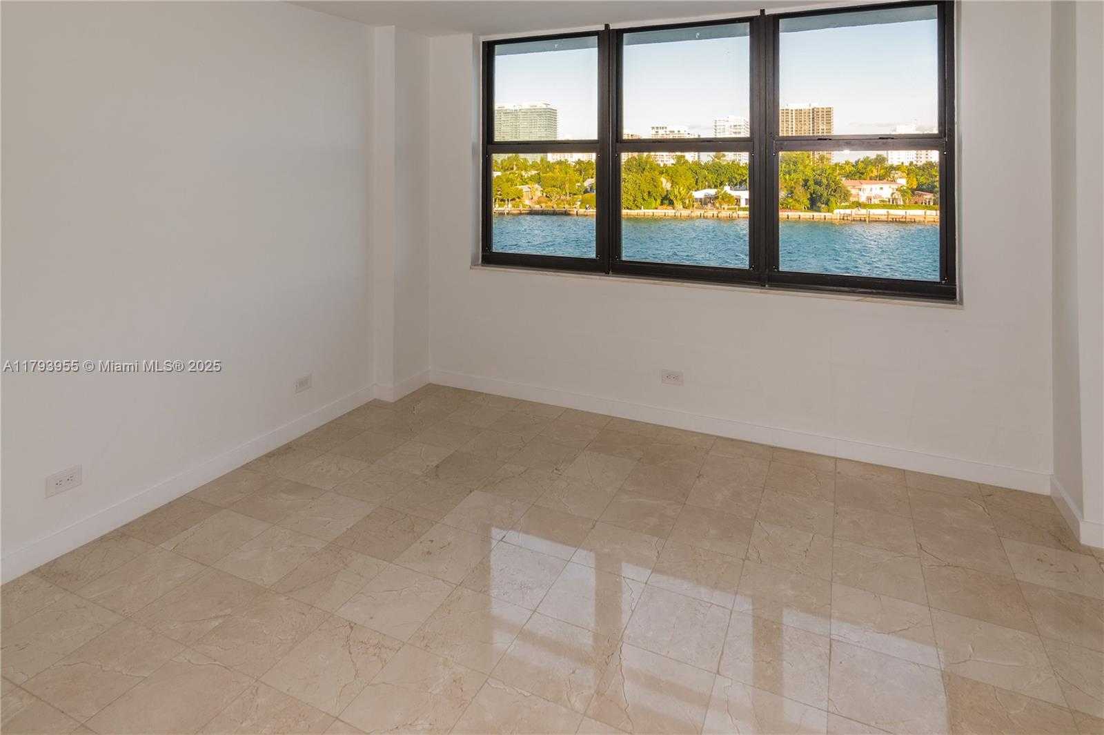 Small Image of 10101 EAST BAY HARBOR DR #404, Bay Harbor Islands Number 11