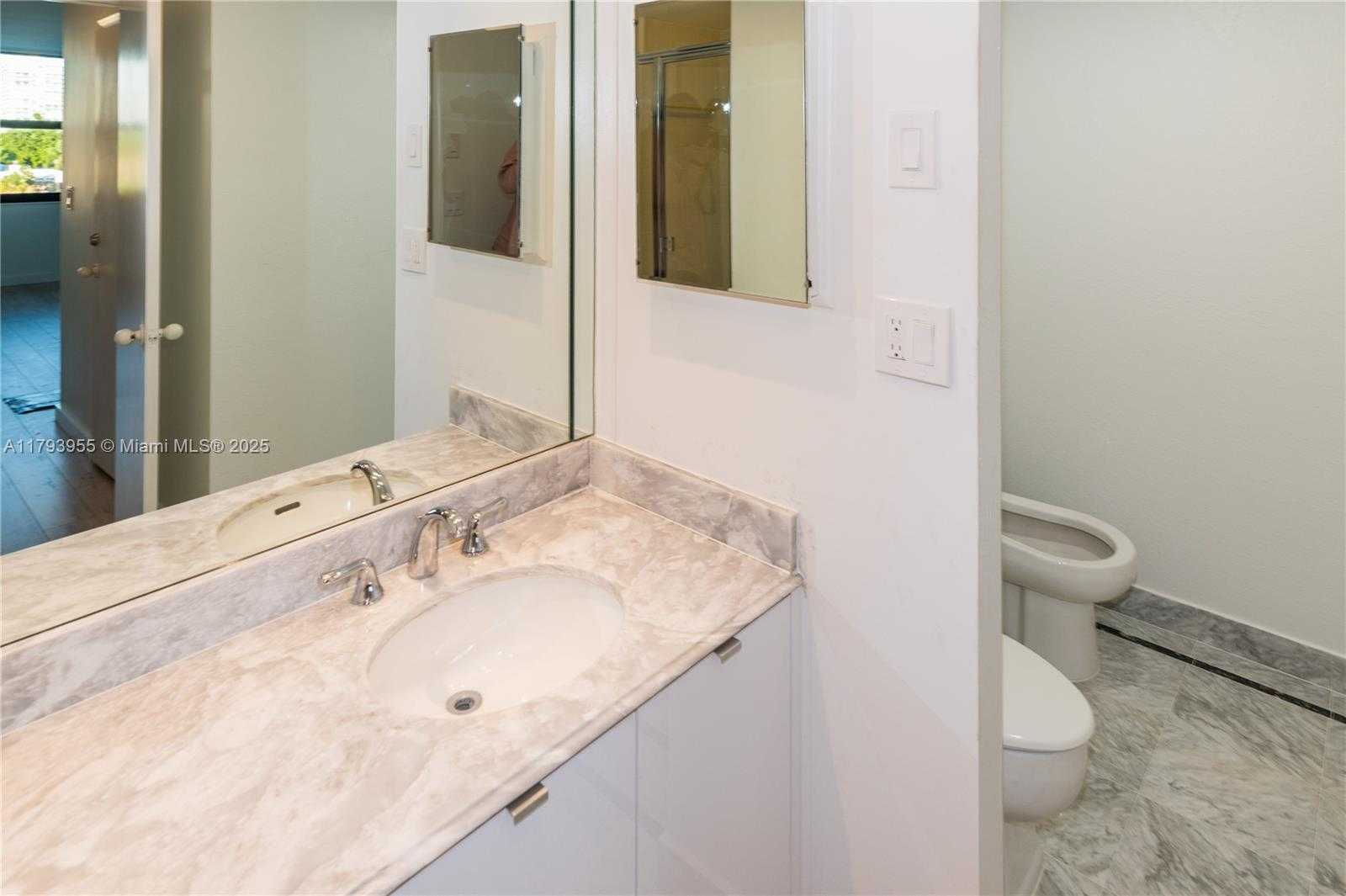 Small Image of 10101 EAST BAY HARBOR DR #404, Bay Harbor Islands Number 14