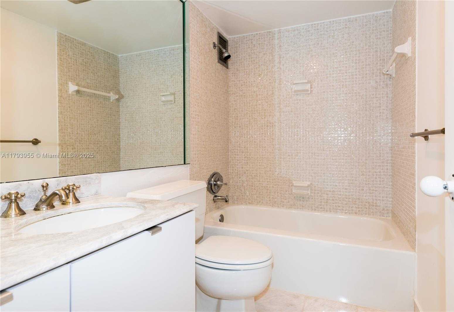 Small Image of 10101 EAST BAY HARBOR DR #404, Bay Harbor Islands Number 17
