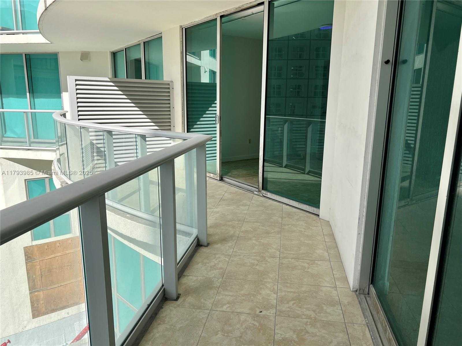 Small Image of 300 SOUTH BISCAYNE BLVD #1405, Miami Number 8