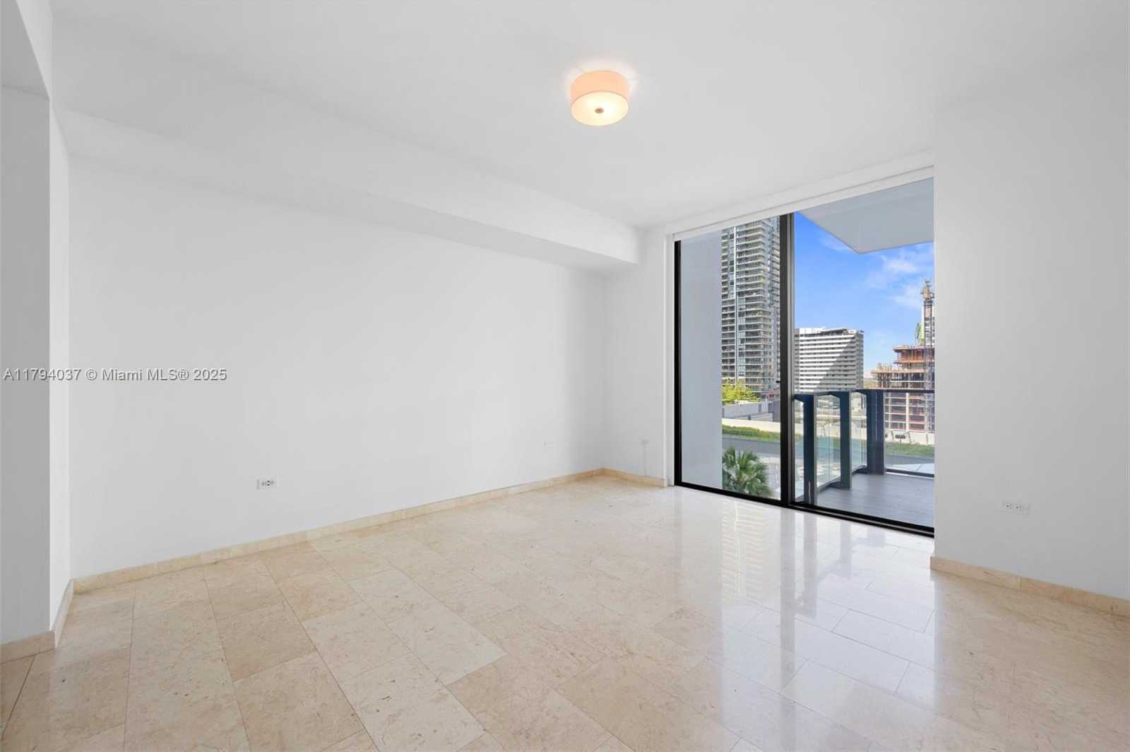 Small Image of 68 SOUTH EAST 6TH ST #910, Miami Number 11