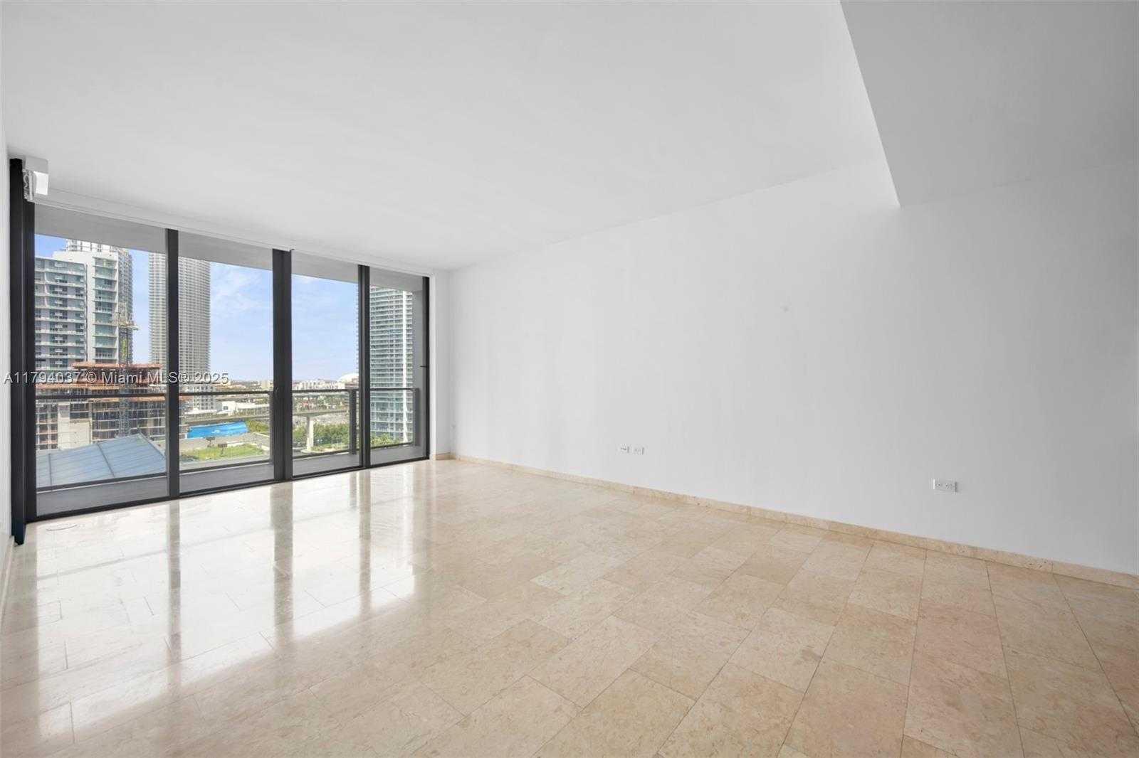Small Image of 68 SOUTH EAST 6TH ST #910, Miami Number 5