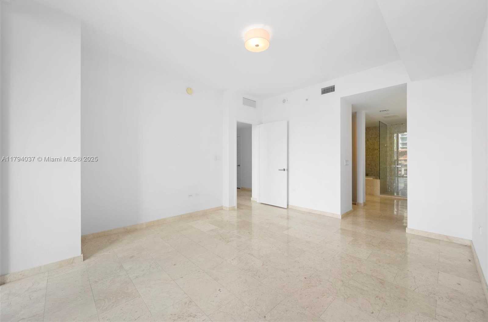 Small Image of 68 SOUTH EAST 6TH ST #910, Miami Number 7