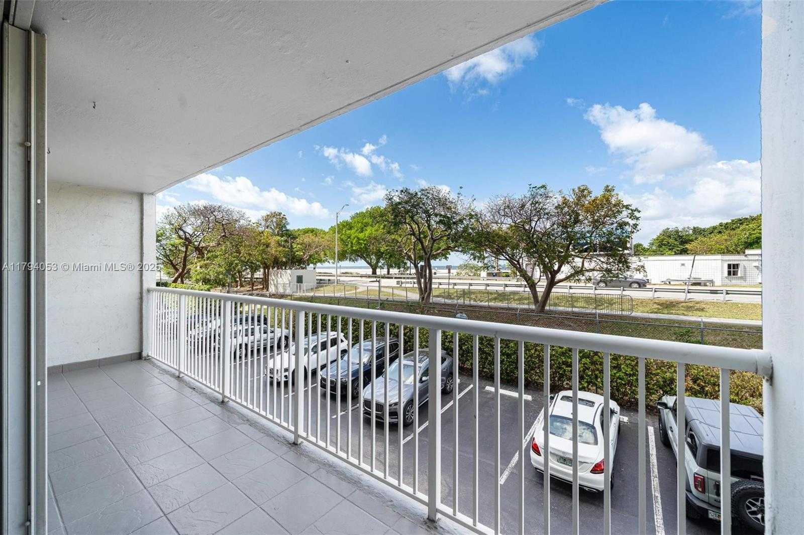 Small Image of 150 SOUTH EAST 25TH RD #2H, Miami Number 5