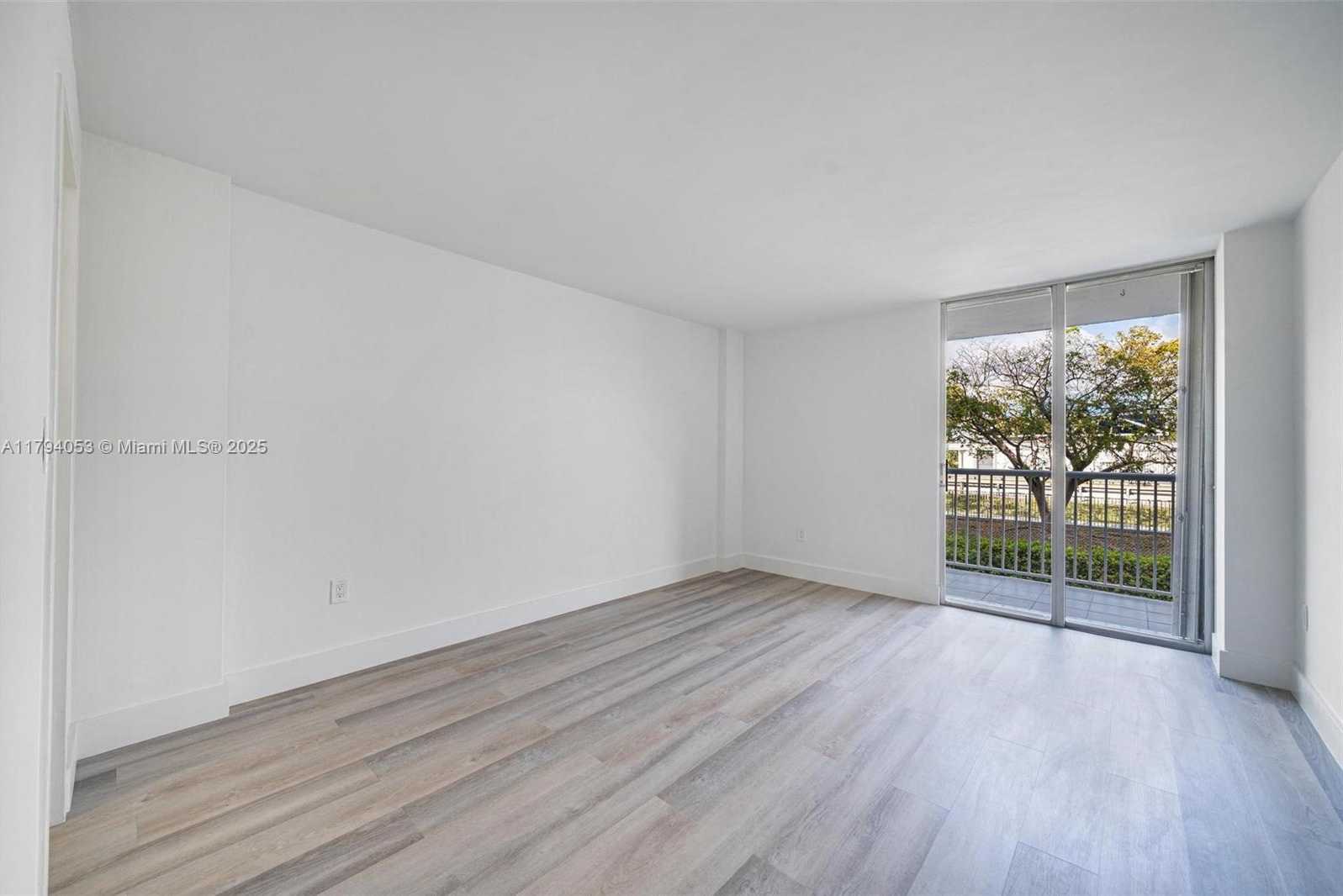 Small Image of 150 SOUTH EAST 25TH RD #2H, Miami Number 6