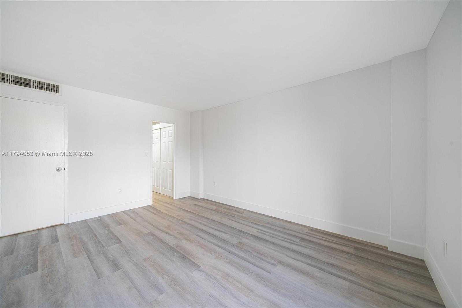 Small Image of 150 SOUTH EAST 25TH RD #2H, Miami Number 8