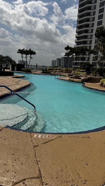 Small Image of 19195 MYSTIC POINTE DR #2604, Aventura Number 12