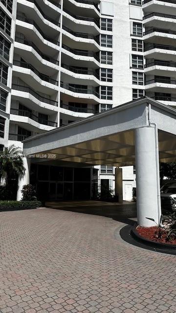 Small Image of 19195 MYSTIC POINTE DR #2604, Aventura Number 4