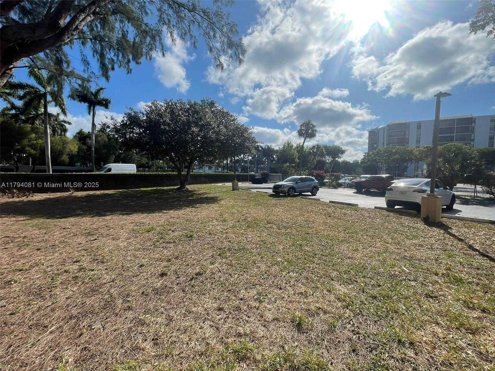 Small Image of 20441 NORTH EAST 30TH AVE #116-9, Aventura Number 34