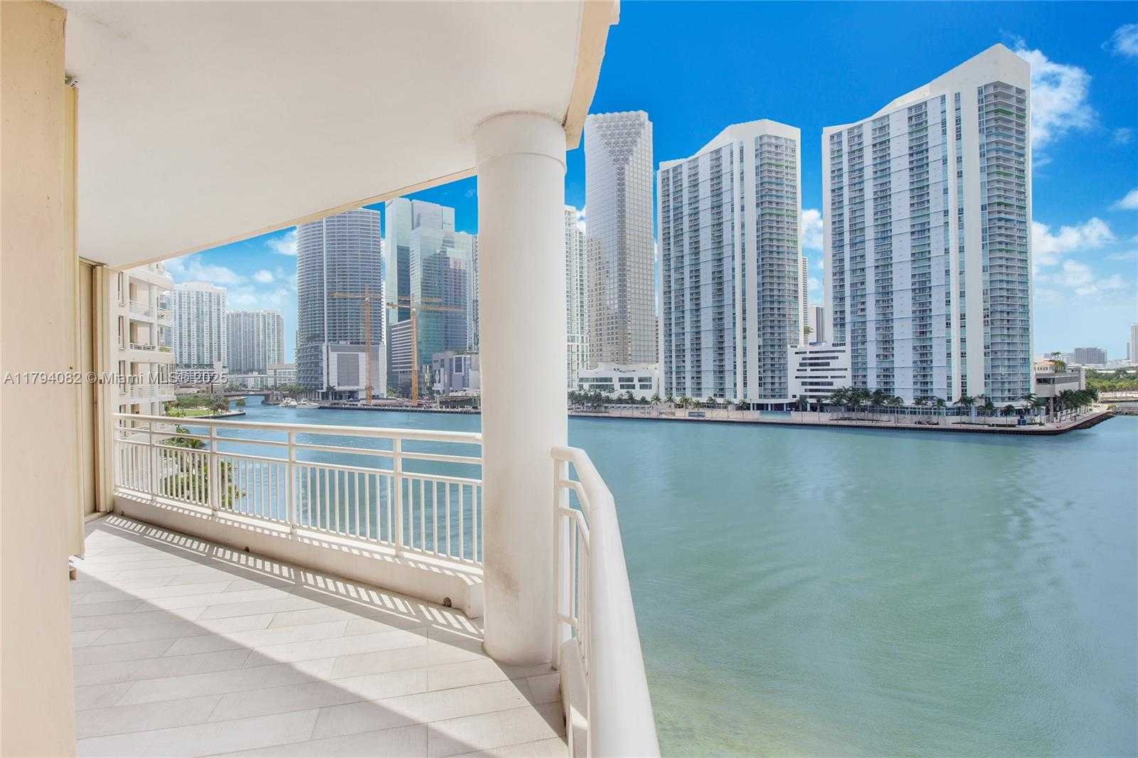 Small Image of 888 BRICKELL KEY DR #712, Miami Number 2