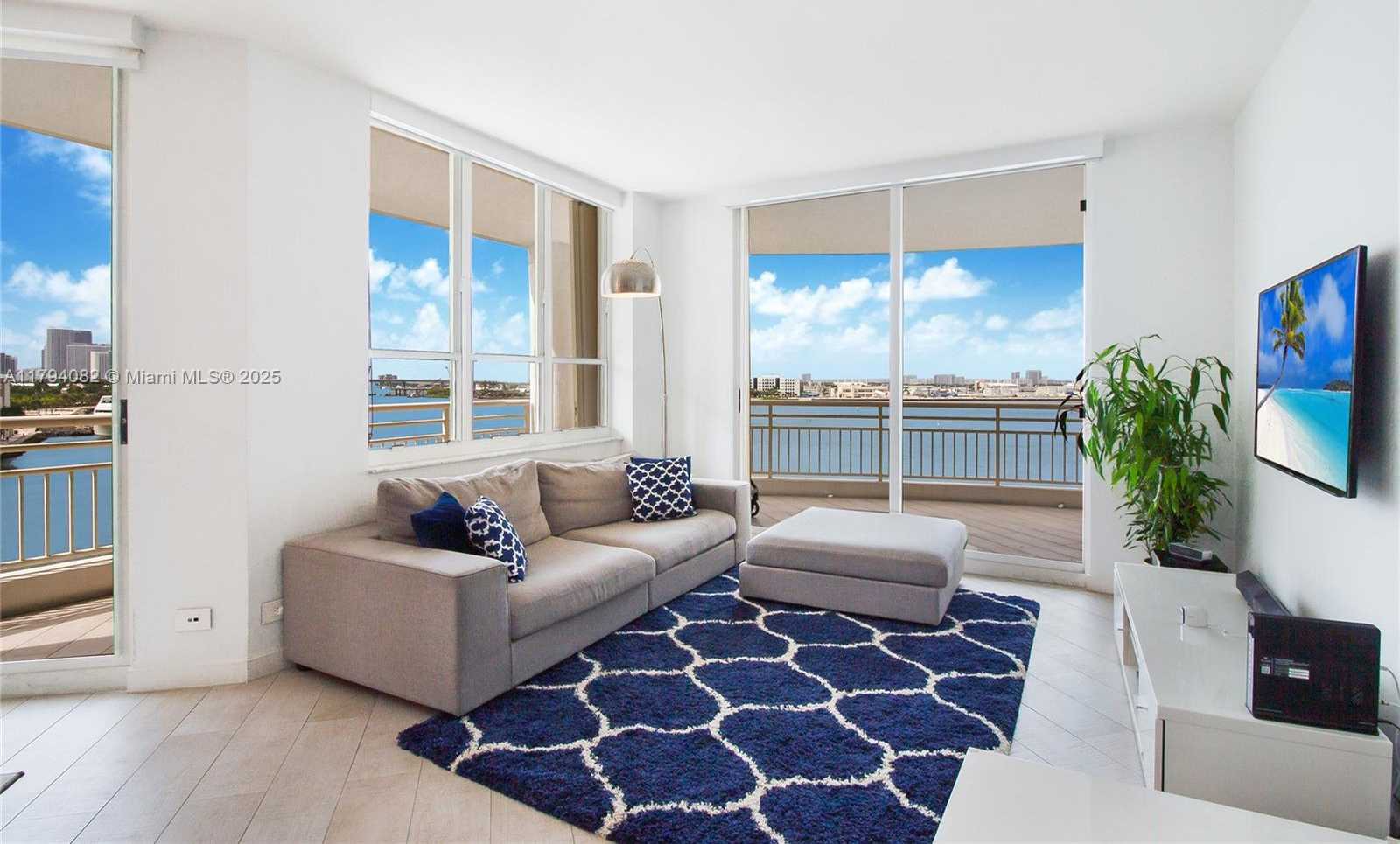 Small Image of 888 BRICKELL KEY DR #712, Miami Number 7