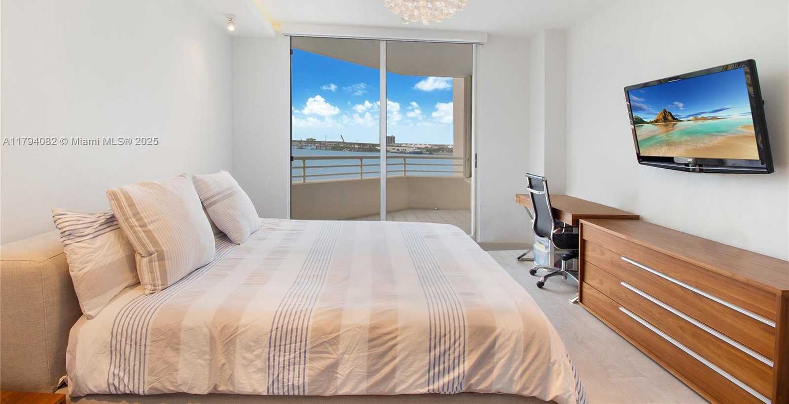 Small Image of 888 BRICKELL KEY DR #712, Miami Number 9