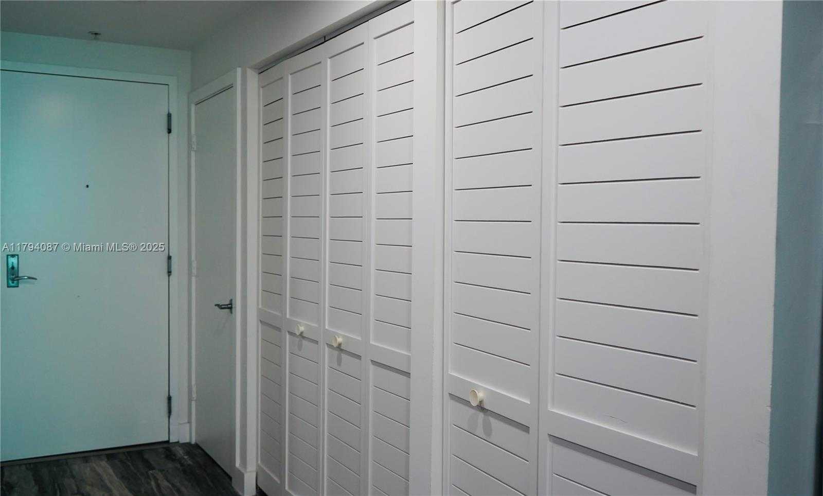 Small Image of 244 BISCAYNE BLVD #640, Miami Number 10