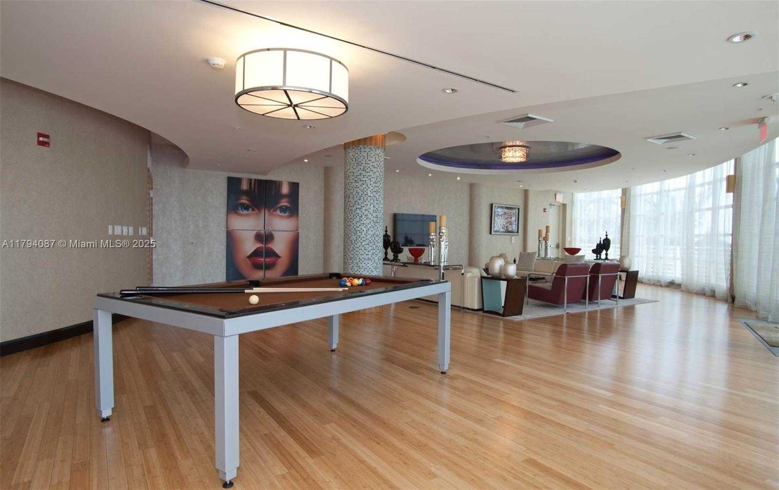 Small Image of 244 BISCAYNE BLVD #640, Miami Number 31