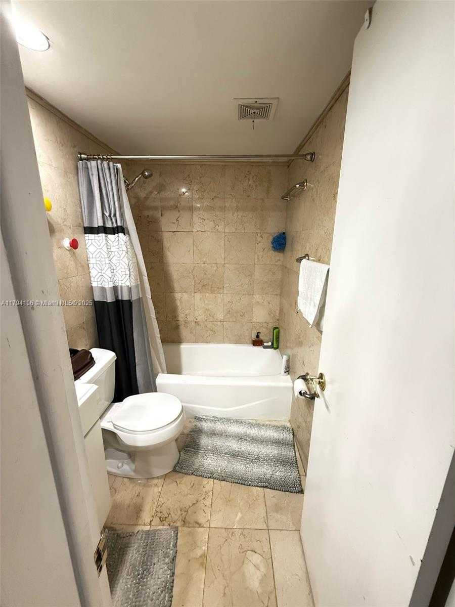 Small Image of 1790 79TH ST CSWY #B108, North Bay Village Number 10