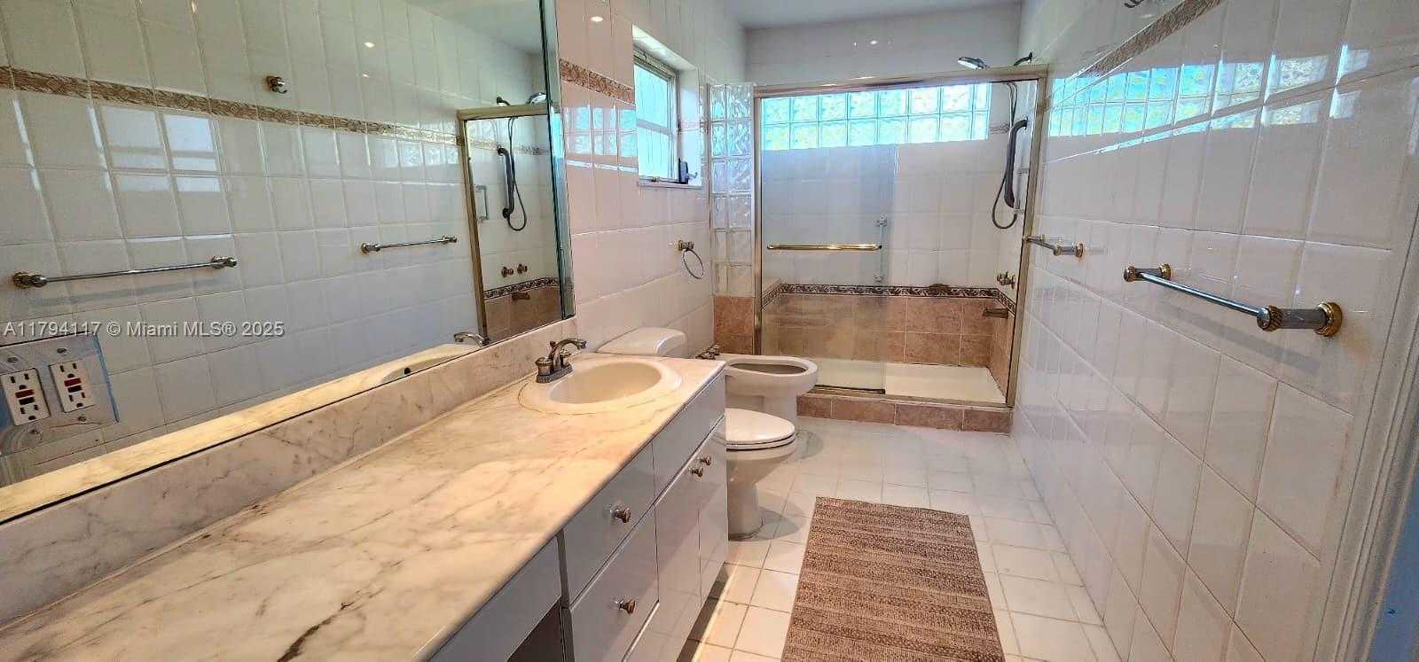 Small Image of 22310 EAST CAMEO DR E, Boca Raton Number 4