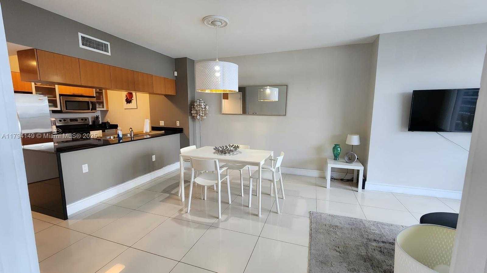 Small Image of 1750 NORTH BAYSHORE DR #5511, Miami Number 3