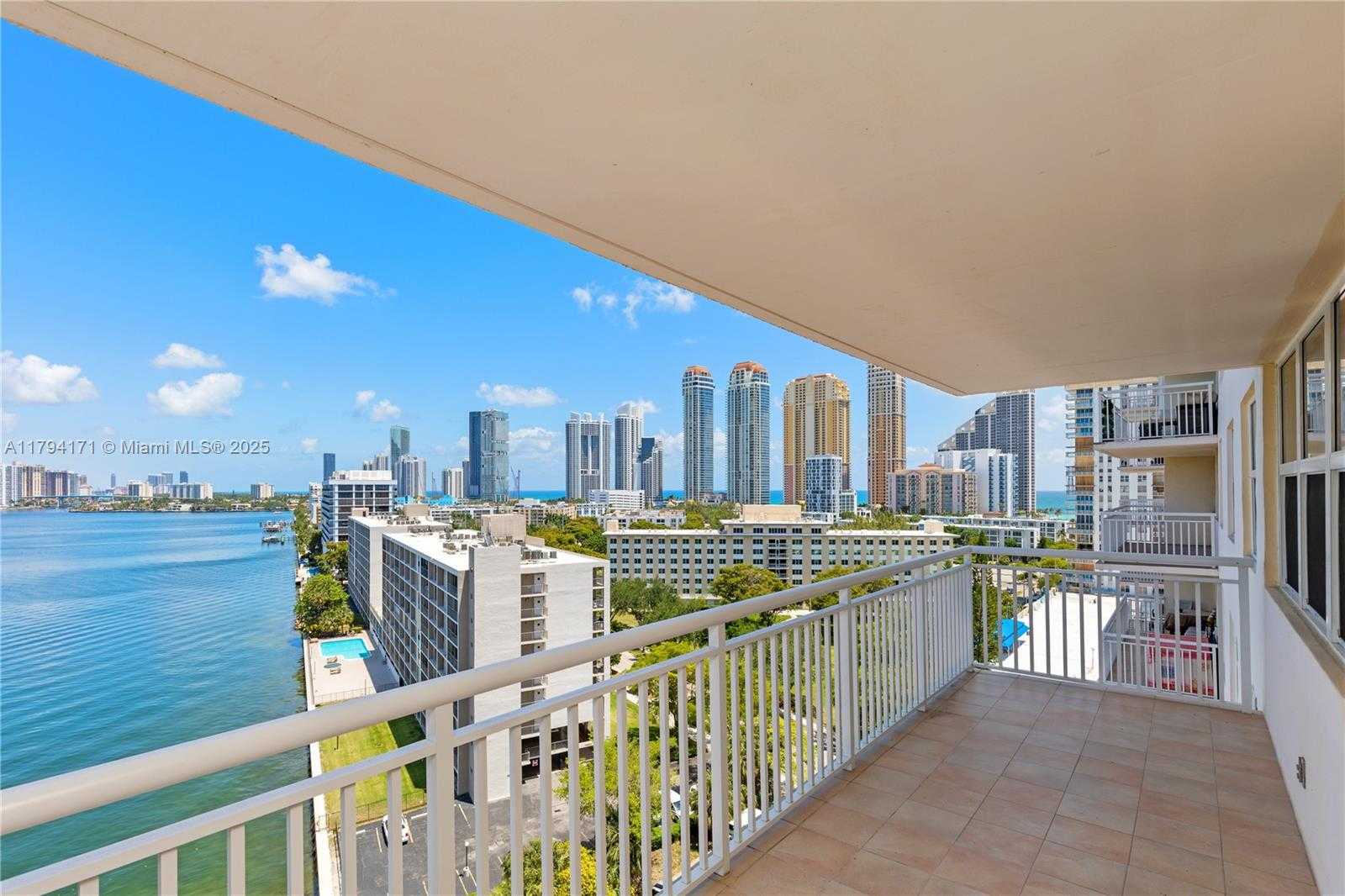 Small Image of 251 174TH ST #1219, Sunny Isles Beach Number 3