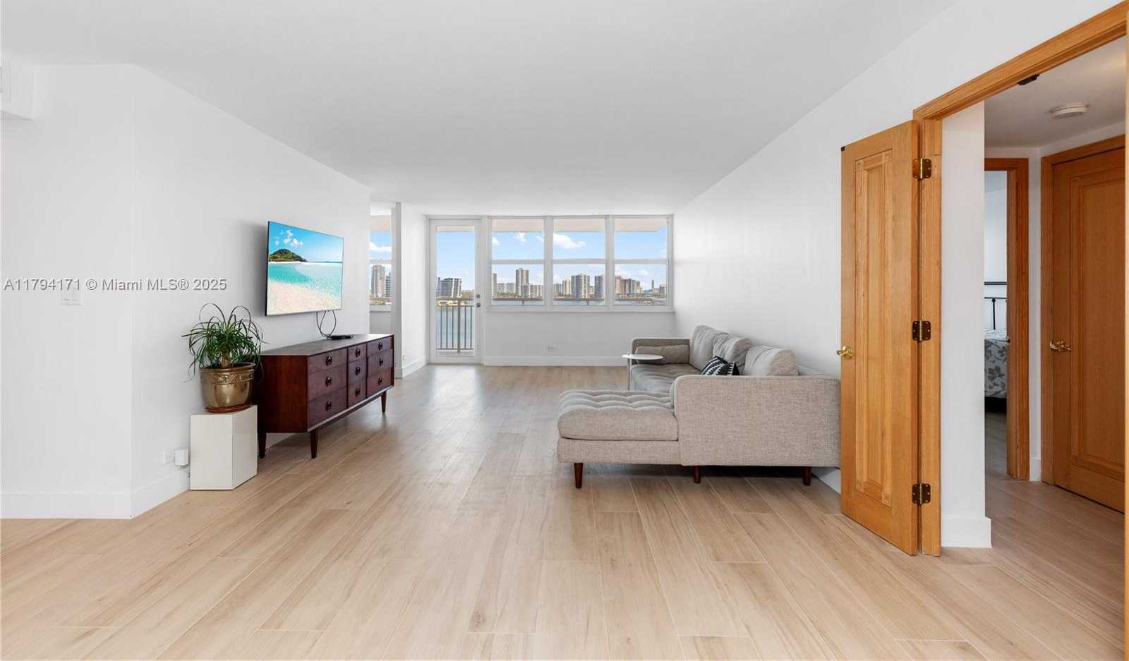 Small Image of 251 174TH ST #1219, Sunny Isles Beach Number 6