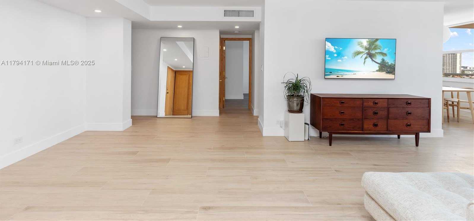 Small Image of 251 174TH ST #1219, Sunny Isles Beach Number 8