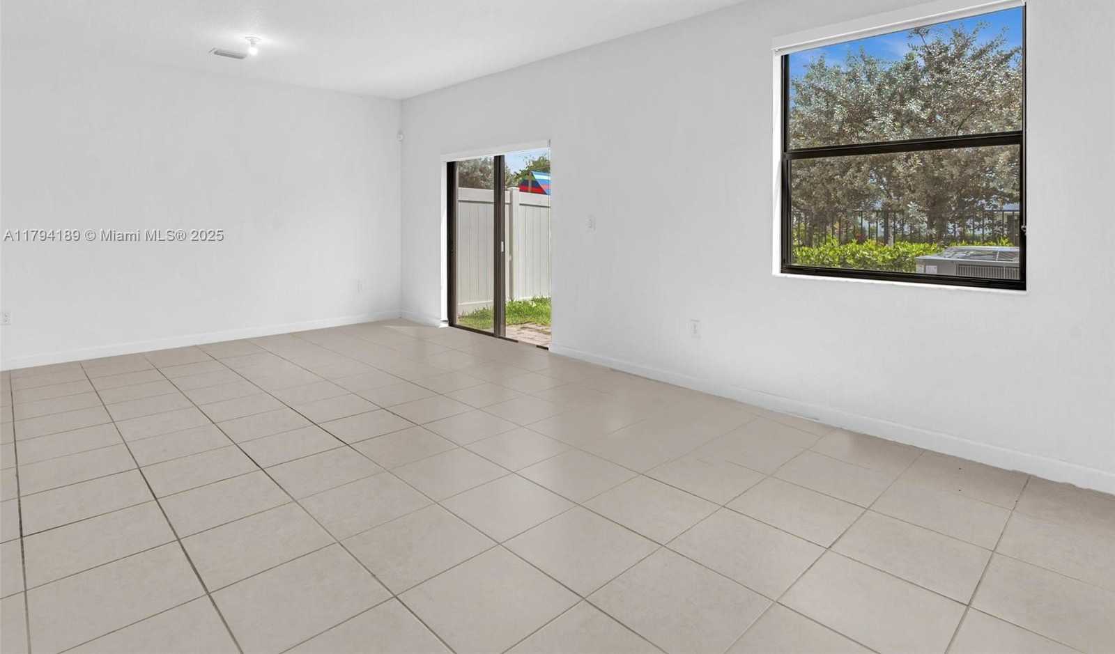 Small Image of 20381 NORTH WEST 4TH CT, Miami Gardens Number 13