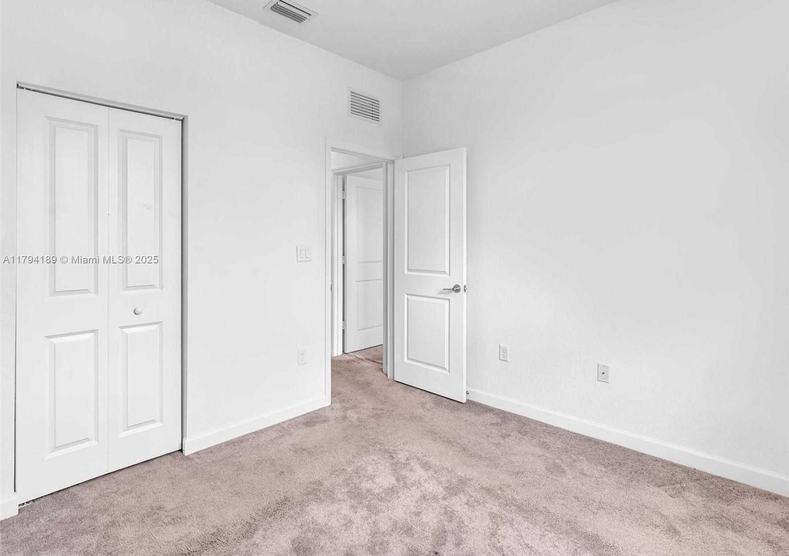 Small Image of 20381 NORTH WEST 4TH CT, Miami Gardens Number 25
