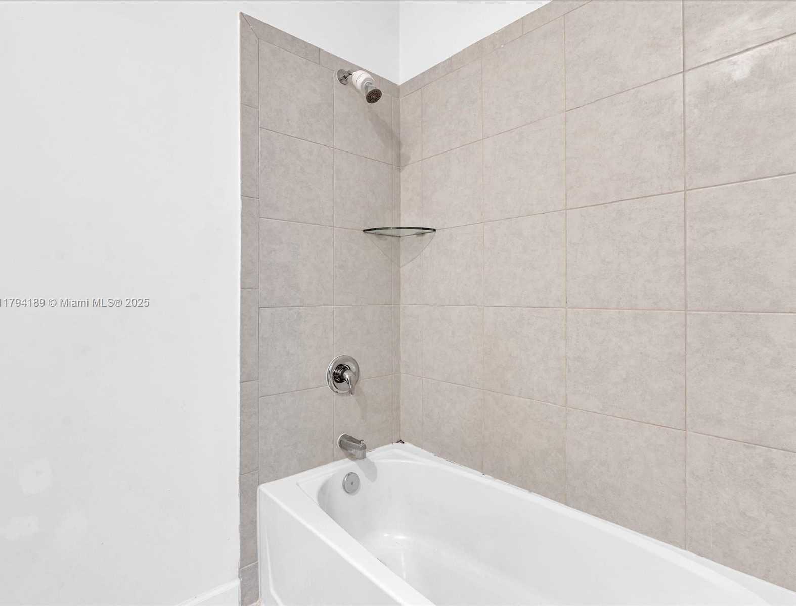 Small Image of 20381 NORTH WEST 4TH CT, Miami Gardens Number 33