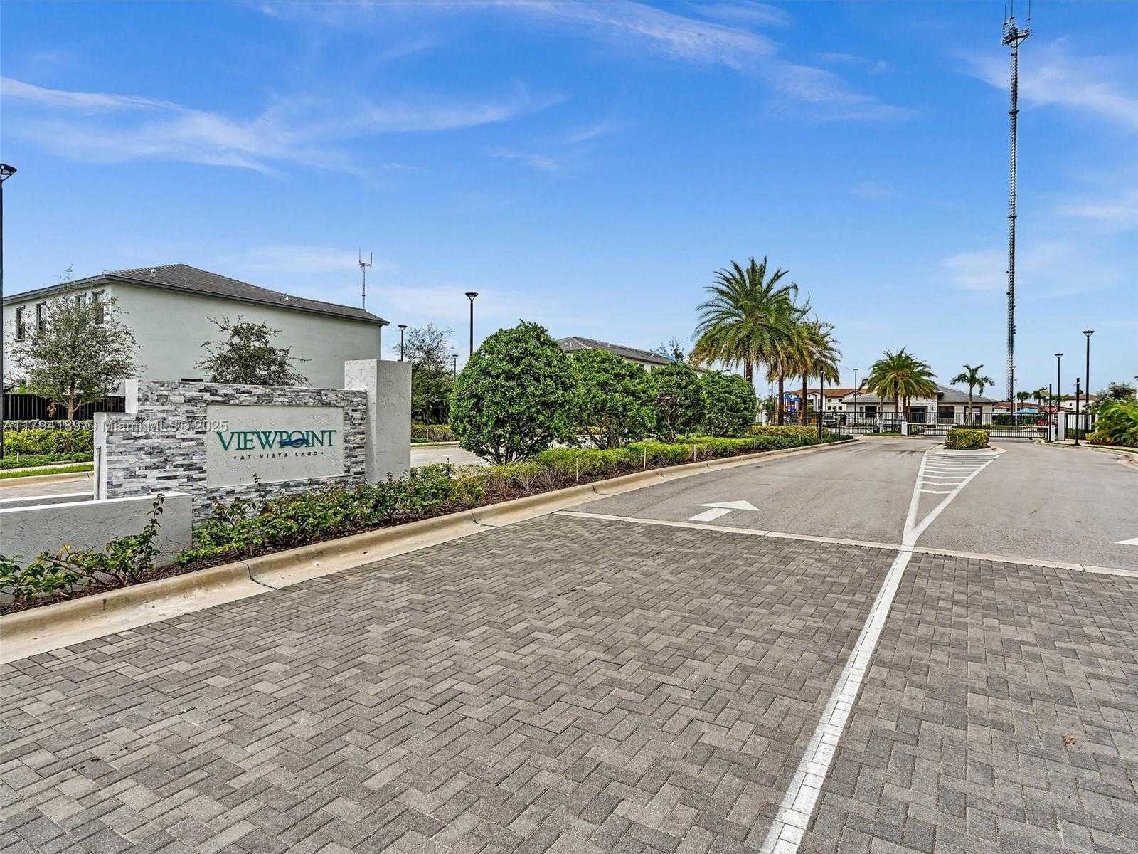 Small Image of 20381 NORTH WEST 4TH CT, Miami Gardens Number 37