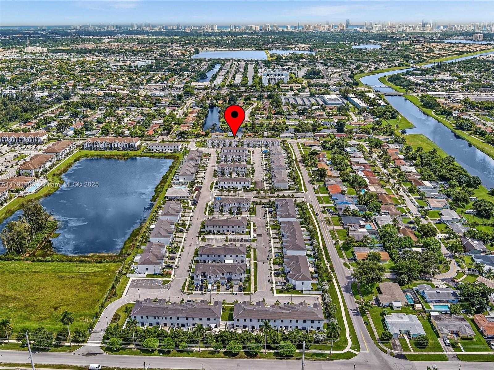 Small Image of 20381 NORTH WEST 4TH CT, Miami Gardens Number 42