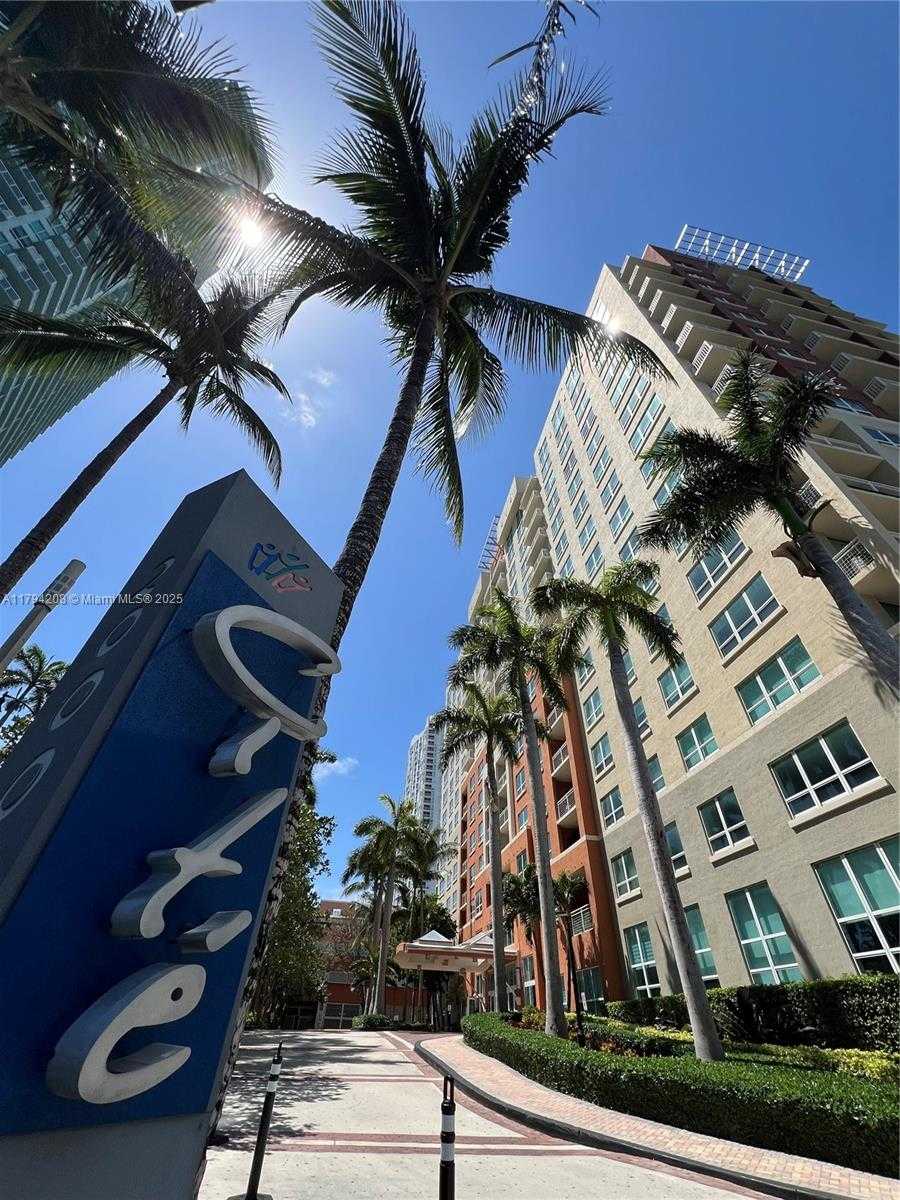 Small Image of 2001 BISCAYNE BLVD #2411, Miami Number 22