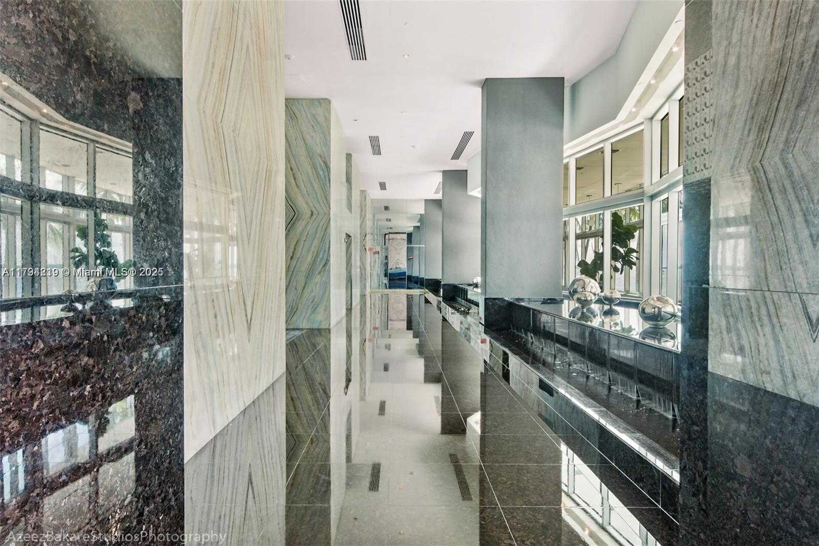 Small Image of 335 SOUTH BISCAYNE BLVD #2102, Miami Number 10