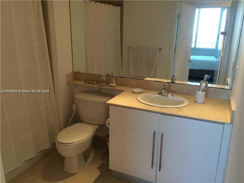 Small Image of 335 SOUTH BISCAYNE BLVD #2102, Miami Number 4