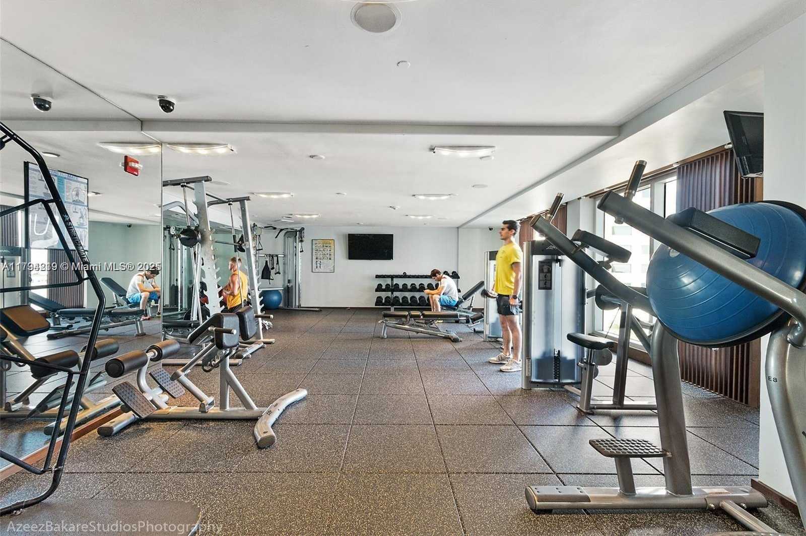 Small Image of 335 SOUTH BISCAYNE BLVD #2102, Miami Number 6