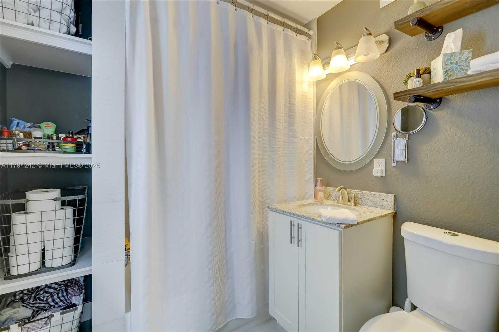 Small Image of 1516 SOUTH WEST 30TH AVE, Fort Lauderdale Number 12
