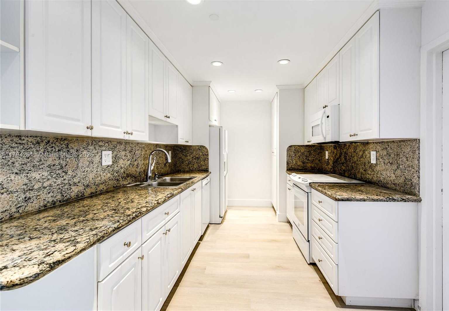 Small Image of 251 #804, Key Biscayne Number 9